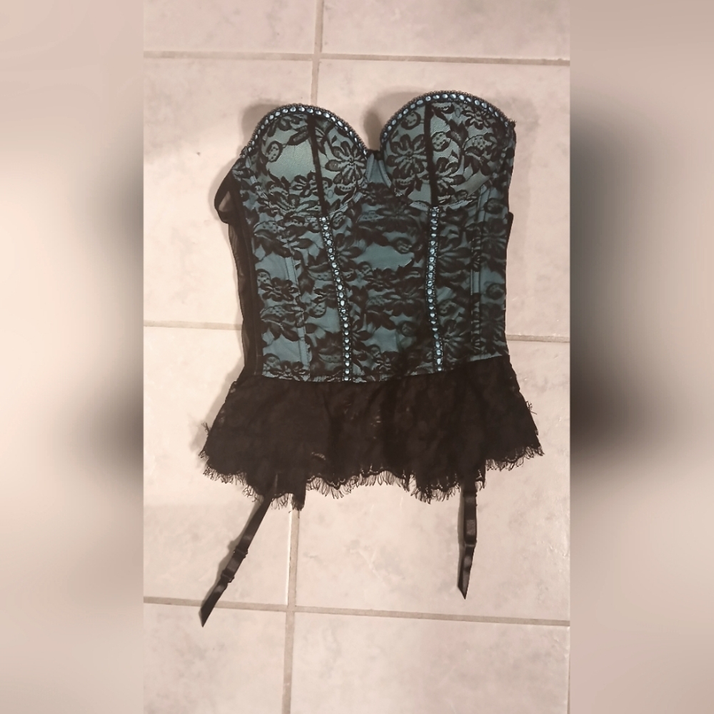 Seven til midnight corset top size small